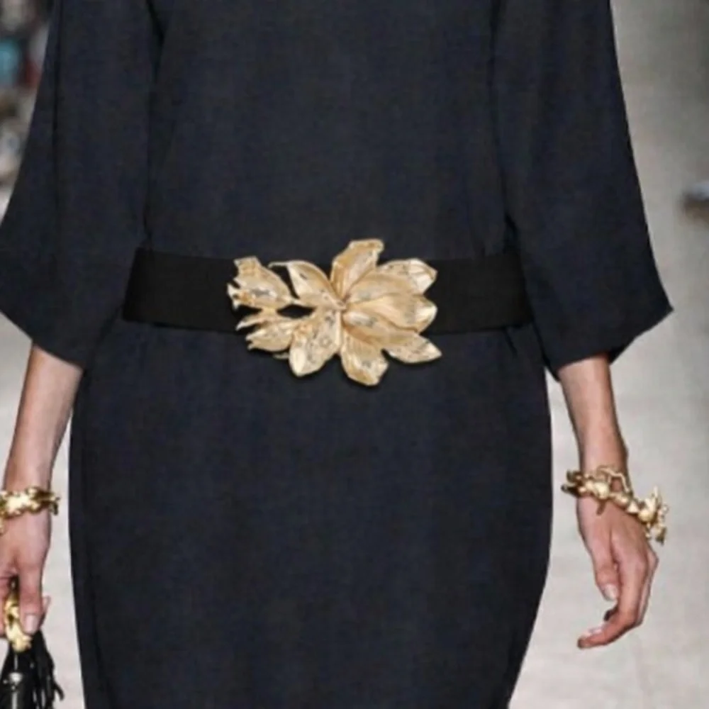 Gold Floral Accent Elastic Belt